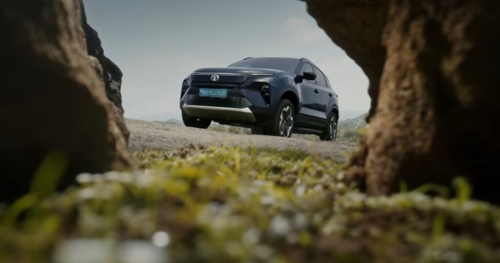 Tata Harrier EV हुई लॉन्च पहले खरीदारों के लिए जबरदस्त फायदे और हैरान करने वाले फीचर्स 1 Tata Harrier EV हुई लॉन्च पहले खरीदारों के लिए जबरदस्त फायदे और हैरान करने वाले फीचर्स